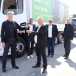 Rewe setzt auf  Mercedes-Benz eActros für Supermarktbelieferung in Berlin