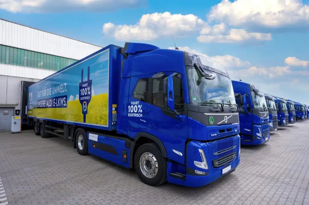 ALDI Nord hat sich bei der Einführung der neuen Elektro-LKW Nutzfahrzeuge für seinen langjährigen Partner Volvo Trucks entschieden