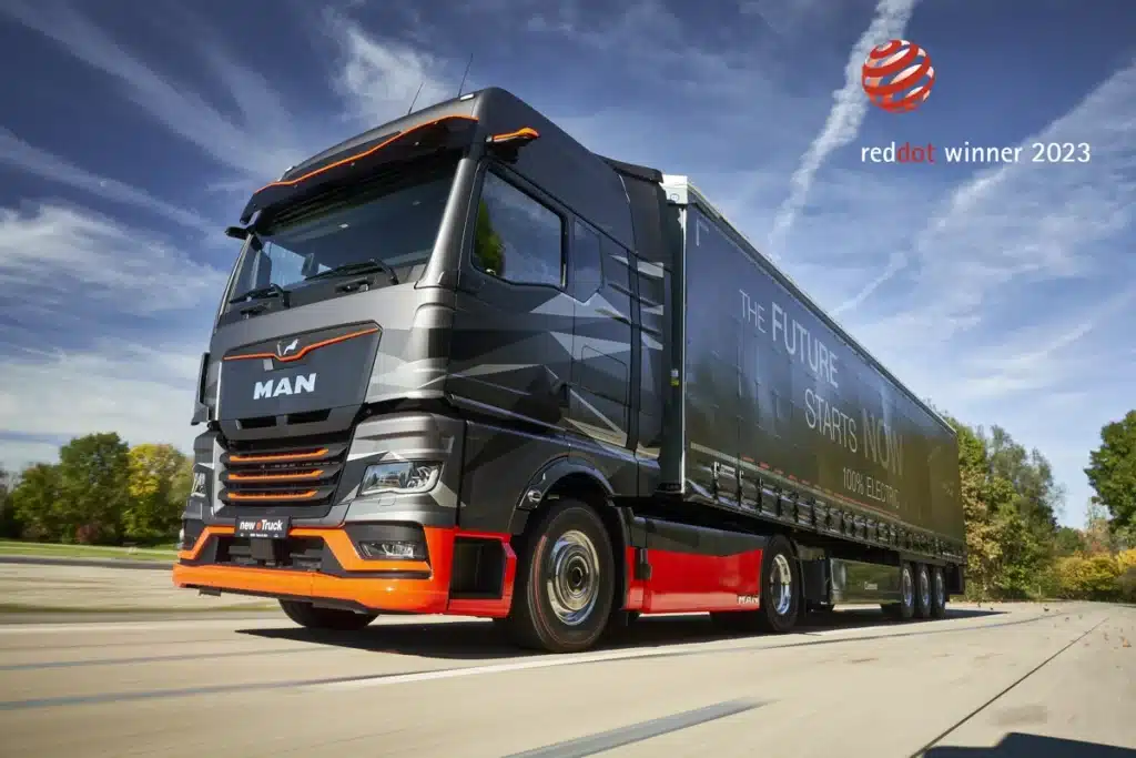 MAN Trucks: Red Dot Award für den New MAN eTruck. Mit seiner fortschrittlichen Technologie und hohen Leistungsfähigkeit setzt der eTruck neue Maßstäbe in der Branche